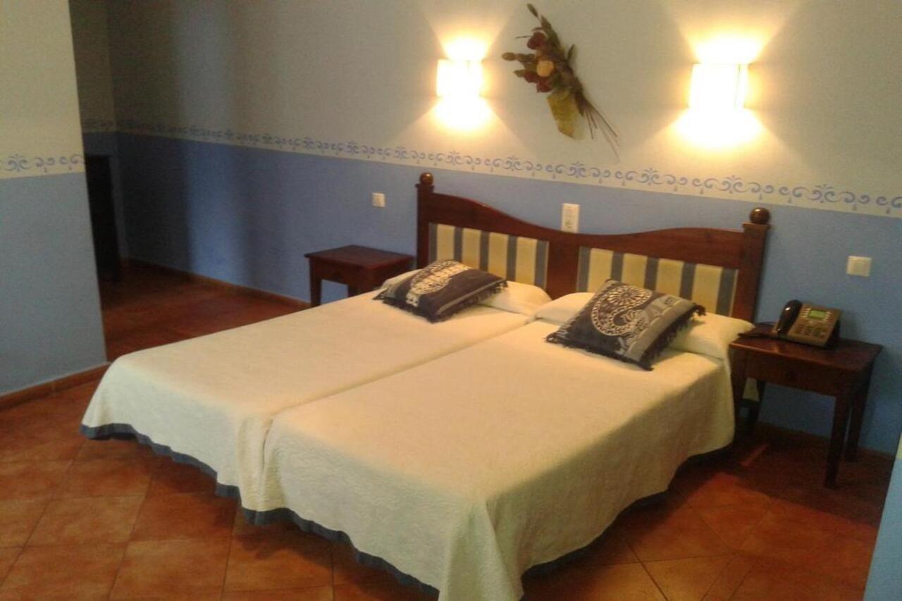 Hospederia Meson De La Dolores Calatayud Ngoại thất bức ảnh